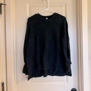 The Group by Babaton Cozy Black/Gray Sweater